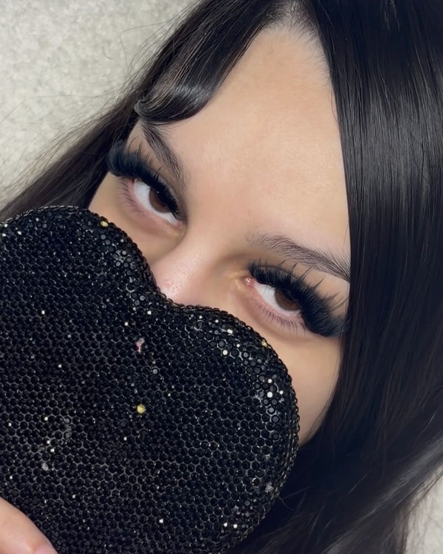 Sleek hair and fluffy full lash set